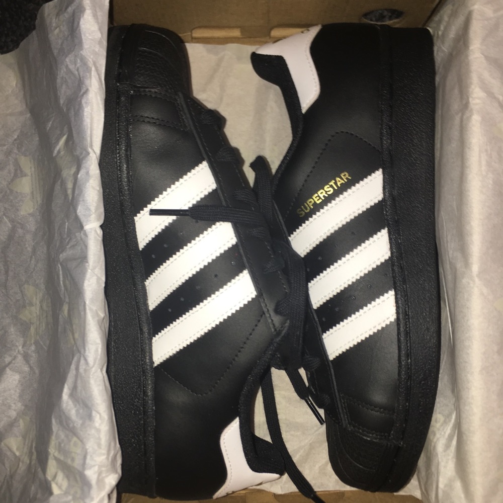 ADIDAS SUPERSTAR (BOYS)